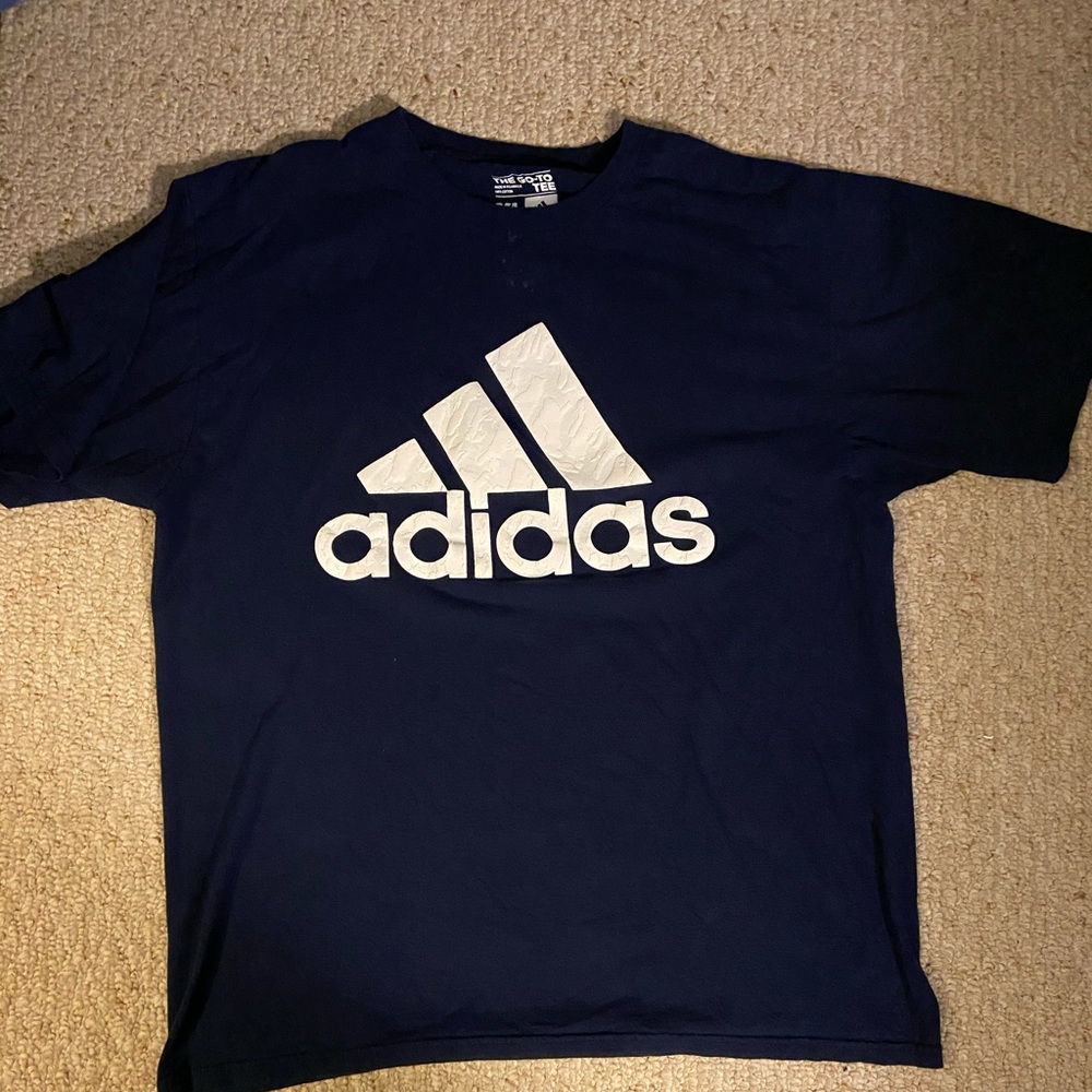 Adidas T-Shirt
